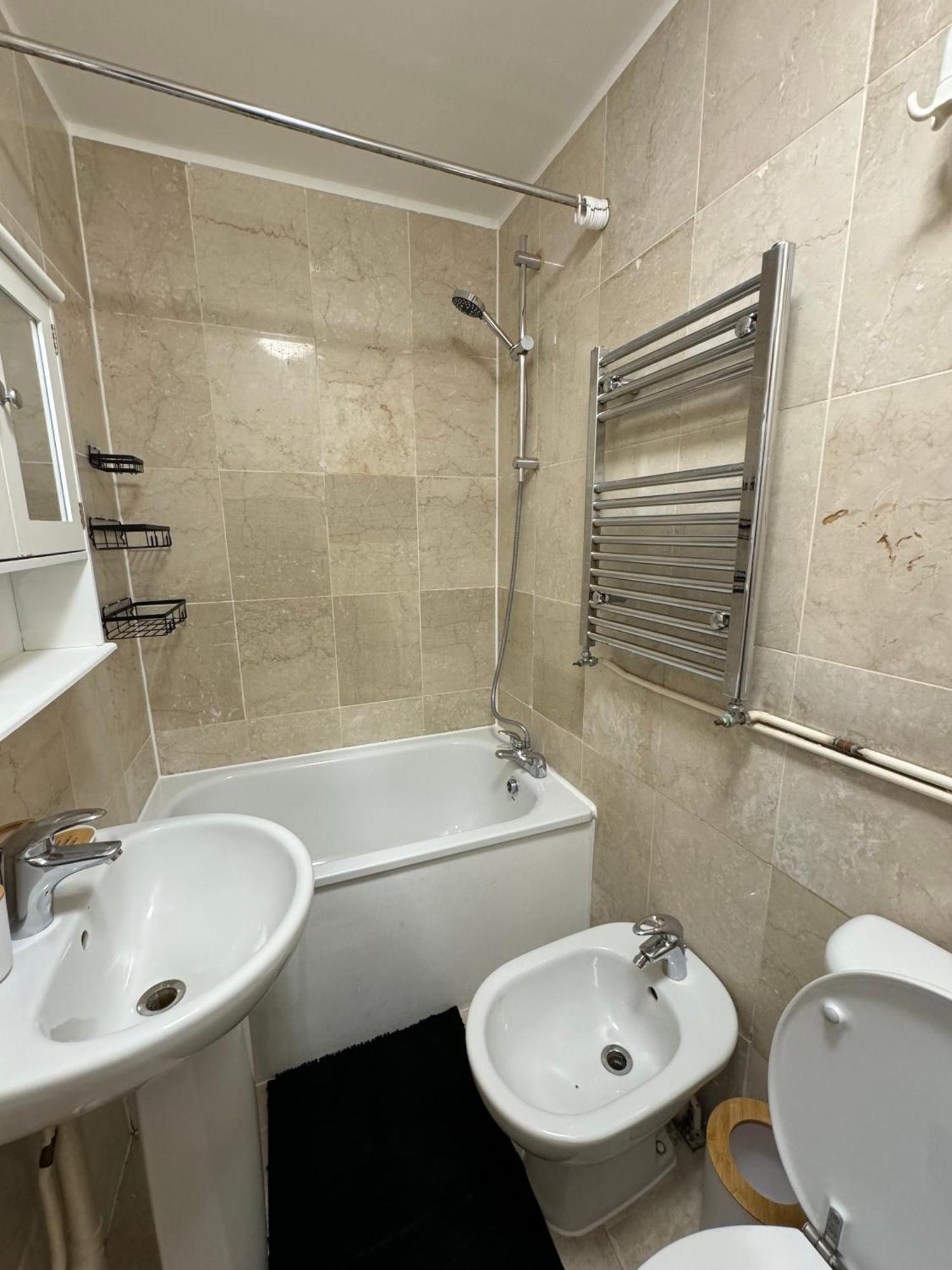 Central, Compact And Fashion Flat For 4 People With Breakfast In Kensington Zone 1 Londres Exterior foto